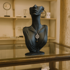 Collier Anti Ondes avec pendentif femme métal et pierre Œil de Tigre et Hématite